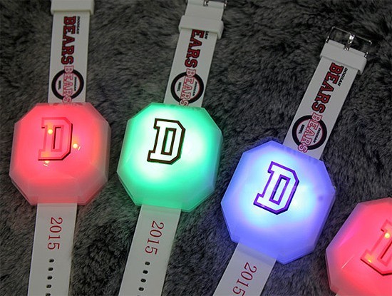 ▲ 두산 베어스 LED 팔찌 ⓒ두산 베어스 제공