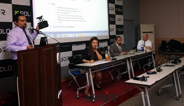 ▲ 세파스 본사에서 교육중인, 3DR 기술팀 미캐닉 Rogelio Nunez ⓒ뉴데일리