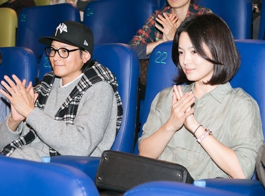 ▲ 강동원 송혜교 ⓒ쇼박스미디어플렉스