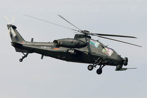 ▲ 中인민해방군의 신형 전투헬기 WZ-10. 유로콥터의 타이커 전투헬기와 많이 닮았다. ⓒ위키피디아 공개 사진.