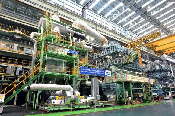 ▲ 두산엔진이 자체 개발에 성공해 공급하는 SCR 선박엔진. ⓒ두산엔진