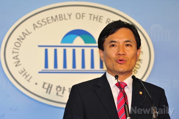 ▲ 김진태 새누리당 의원.ⓒ뉴데일리 이종현 기자