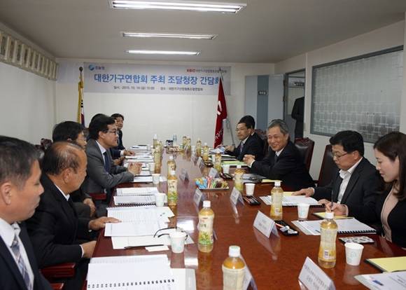 ▲ 가구연합회는 16일 '조달청장 초청 간담회'를 개최했다. ⓒ조달청