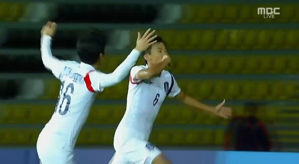 ▲ 한국대표팀이 후반 장재원의 선취골로 리드하고 있다ⓒ방송캡쳐