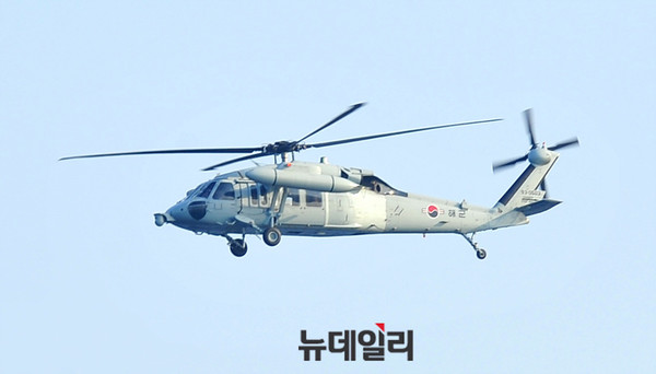 ▲ 기동중인 해군 UH-60 ⓒ뉴데일리 오세진 사진기자