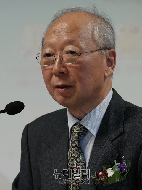 ▲ 이승만 일기 발간 기념 국제학술회의 기조강연을 맡은 손세일 전 의원. ⓒ 뉴데일리 정상윤 기자