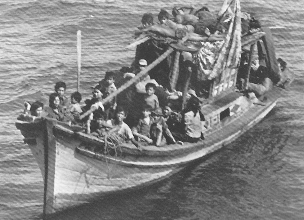 ▲ 바다를 떠도는 월남 피난민들 '보트피플'의 참상.(자료사진)