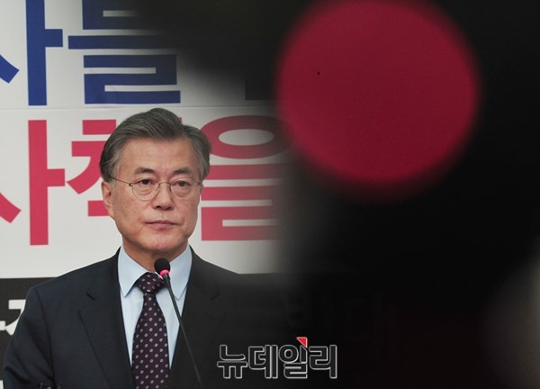 ▲ 문재인 새정치민주연합 대표가 10월 29일 국회에서 전날 기자회견을 갖고 있다. ⓒ뉴데일리 이종현 기자