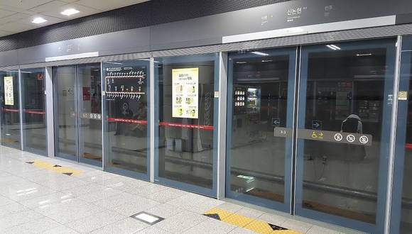 ▲ 현대로템이 설치한 서울 지하철9호선 스크린도어.ⓒ현대로템