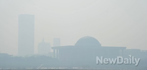 ▲ 오늘의 날씨 미세먼지로 힘들다ⓒ뉴데일리