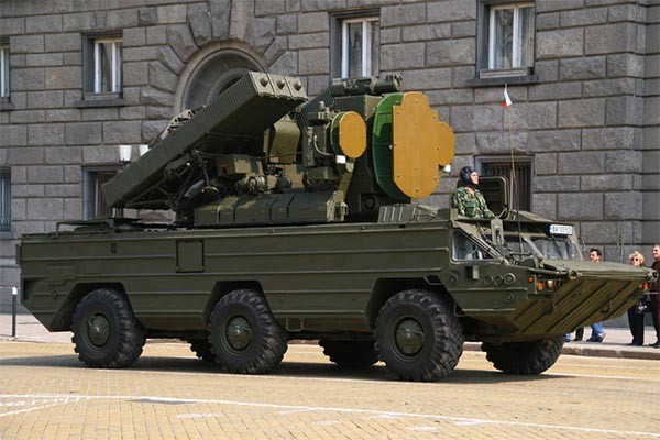 ▲ 열병식에 나온 불가리아군의 SA-8 지대공 미사일. ISIS는 시리아 정부군으로부터 이 미사일을 탈취했다고 한다. ⓒ위키피디아 공개사진