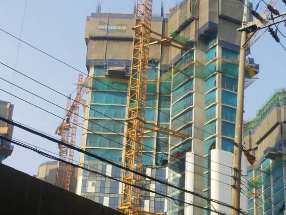 ▲ 성수정비전략구역 1지구 옆 부지에는 두산중공업이 시공하는 서울숲 트리마제 공사가 한창이었다.ⓒ뉴데일리경제