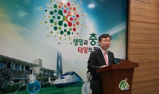 ▲ 김장회 충북도 기획관리실장이 충북도 내년 예산편성에 대해 설명하고 있다. 사진제공 충북도 ⓒ뉴데일리