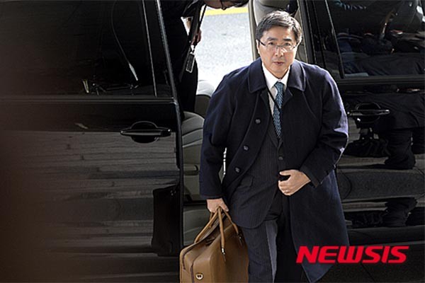 ▲ 11일 오전, 위안부 관련 제10차 한일 국장급 협의를 위해 서울 종로구 도렴동 외교부 청사로 들어서는 이시카네 기미히로 日외무성 아시아 대양주 국장. ⓒ뉴시스. 무단전재 및 재배포 금지.