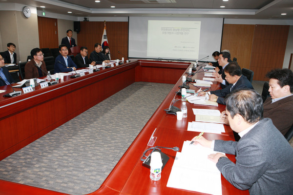 ▲ 충남형 주민자치유형 개발과 시범적용연구용역’ 최종보고회 장면. 사진제공 충남도 ⓒ뉴데일리