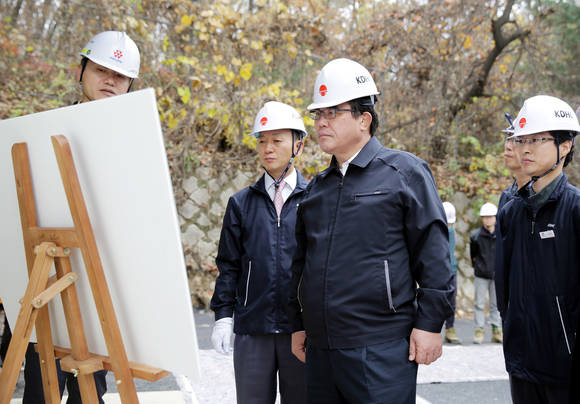 ▲ 한국지역난방공사 경영진 특별 안전점검 실시(가운데 김성회사장).ⓒ한국지역난방공사