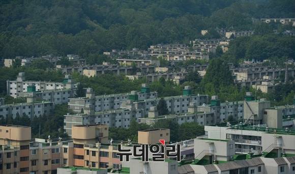 ▲ 2017년 예정된 과도한 입주 물량으로 인해 부동산 업계의 우려가 커지고 있다. 사진은 수도권의 단지 모습.ⓒ뉴데일리