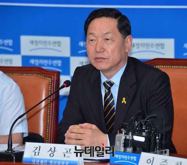 ▲ 당초 호남 몫의 공동 지도 체제 일원으로 검토됐다던 새정치민주연합 김상곤 전 혁신위원장. ⓒ뉴데일리 정상윤 기자