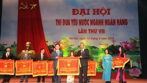 ▲ 신한베트남은행은 지난 9월 '우수기업 총리상'을 수상했다ⓒ신한은행 제공