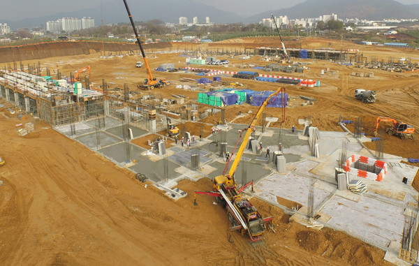 ▲ 충주종합스포츠타운 조성공사 모습.사진제공=충주시