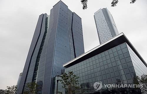 ▲ 유상증자에 나선 BNK금융이 시장의 싸늘한 반응에 난감한 모습이다 ⓒ