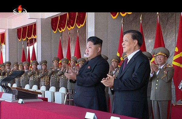 ▲ 지난 10월 북한 노동당 창건 70주년 기념 열병식에 참석한 중국 공산당 정치국 상무위원 류윈산