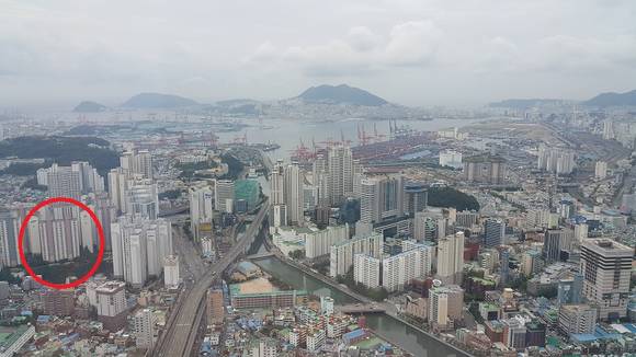 ▲ BIFC에서 본 예탁결제원 사택 ⓒ뉴데일리DB