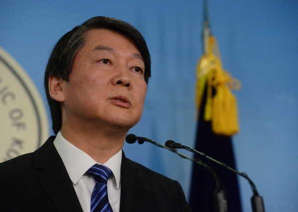 ▲ 새정치민주연합 안철수 전 대표는 13일 오전 11시, 국회에서 기자회견을 열고 탈당을 선언했다. ⓒ뉴시스 사진DB