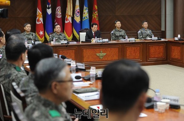 ▲ ’15년 연말 전군 주요지휘관회의에서 한민구 장관이 모두발언을 하고 있다.ⓒ뉴데일리 정재훈 사진기자