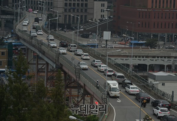 13일 자정을 기해 폐쇄된 서울역 고가의 모습. ⓒ 뉴데일리 정상윤 기자