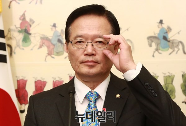 ▲ 16일 오전 청와대에서 경제관계장관회의를 주재하고 있는 박근혜 대통령. ⓒ뉴데일리