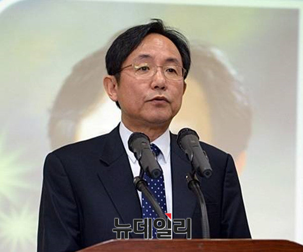 ▲ 손명세 건강보험심사평가원장. 손 원장은 지난 7월 법정에 증인으로 출석해, “요양급여 청구 프로그램은 심평원의 심사시스템과 연동돼 있다”고 증언했다. ⓒ 뉴데일리DB