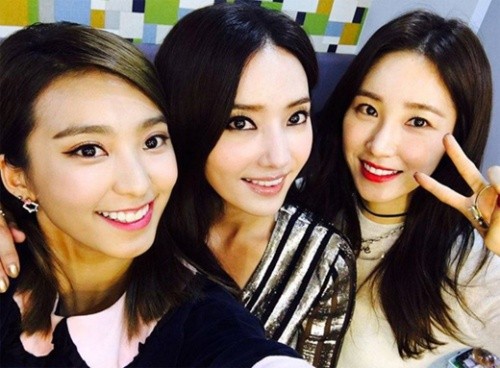 ▲ 보라,한채영,최희ⓒ한채영 SNS
