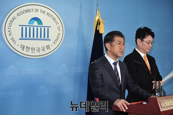 ▲ 민주당 김도균 대변인은 "더불어민주당이라는 당명이 등록되면 사법부에 '당명사용금지가처분신청'을 내겠다"라면서 더불어민주당을 압박하고 있다. ⓒ뉴데일리 이종현 기자