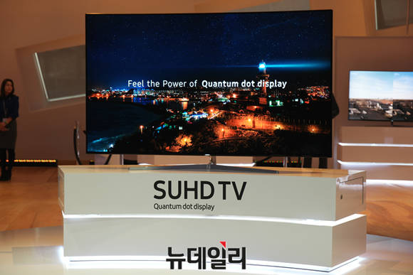 ▲ 삼성 2세대 퀀텀닷 SUHD TV. ⓒ뉴데일리 윤진우 기자