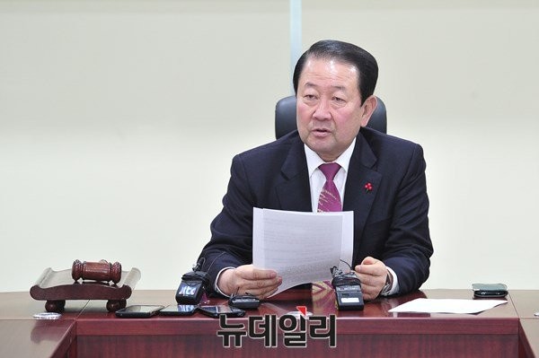 ▲ 통합신당추진위원장을 맡고 있는 박주선 의원이 의원회관에서 열린 통합신당 추진위원회의에서 공개 모두발언을 하고 있다. ⓒ뉴데일리 이종현 기자