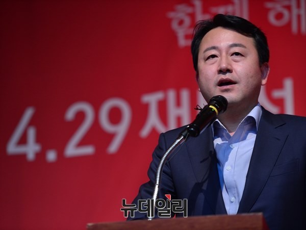 ▲ 새누리당 김용남 의원은 대외신인도에 큰 문제가 생긴다면서 경제적으로도 손해라는 점을 들어 총선연기론을 반대했다. ⓒ뉴데일리 정상윤 기자