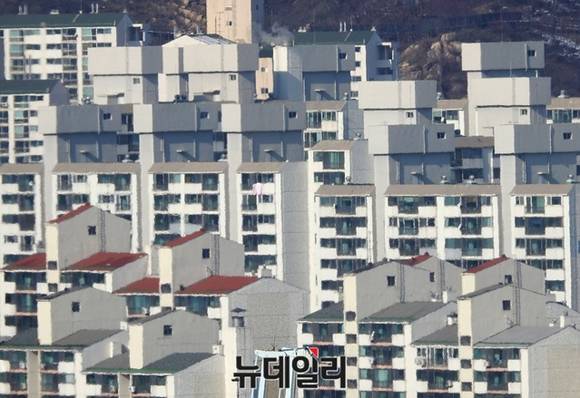 ▲ 올해 지역주택조합 물량은 약 2만 가구로 예상된다. 사진은 서울의 아파트 모습.ⓒ뉴데일리