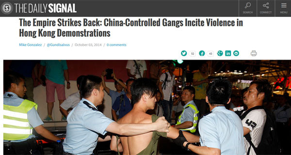 ▲ 2014년 홍콩 '우산혁명' 당시 시위대는 中공산당을 옹호하는 괴한들로부터 습격받기도 했다. 하지만 당시 홍콩 경찰은 이 괴한들이 아니라 피해자들을 구금해 논란을 빚었다고 한다. ⓒ데일리 시그널 당시 보도화면 캡쳐