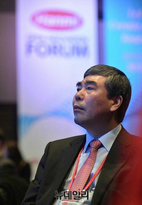 ▲ 2016년 1월 21일 서울신라호텔에서 열린 제1회 한미 오픈이노베이션 포럼에서 이관순 대표이사가 인사말을 전하고 있다.ⓒ정상윤 사진기자