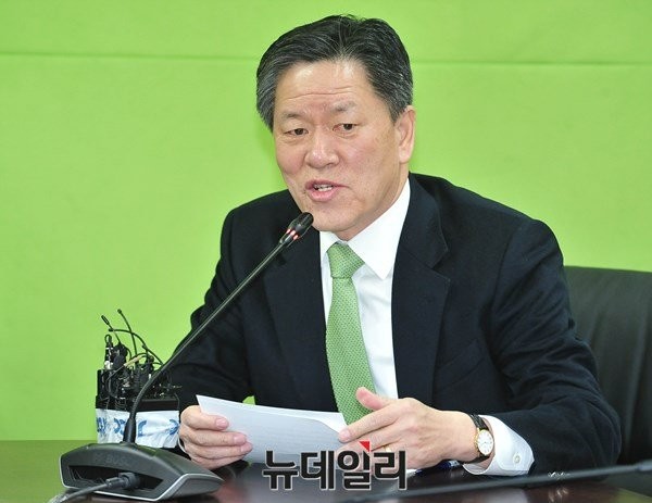 ▲ 국민의당의 초대 원내대표로 합의 추대된 주승용 의원이 22일 오전 서울 마포 당사에서 열린 확대기획조정회의에서 모두발언을 하고 있다. ⓒ뉴데일리 이종현 기자