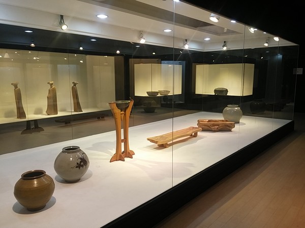 ▲ 청주시한국공예관 '2016 소장품 상설전' 전시 전경.ⓒ청주시한국공예관