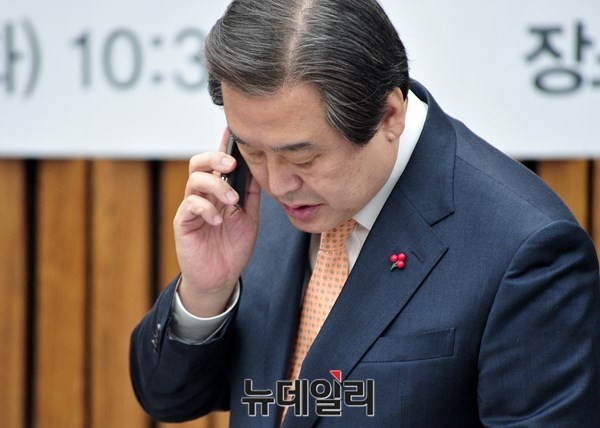 ▲ 새누리당 김무성 대표(왼쪽)와 서청원 최고위원.ⓒ뉴데일리