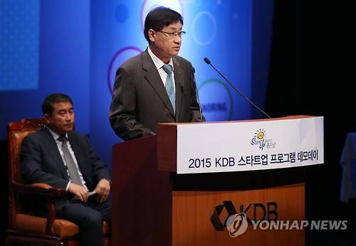 ▲ 홍기택 산업은행 회장이 AIIB 부총재로 확정됐다. ⓒ 연합뉴스