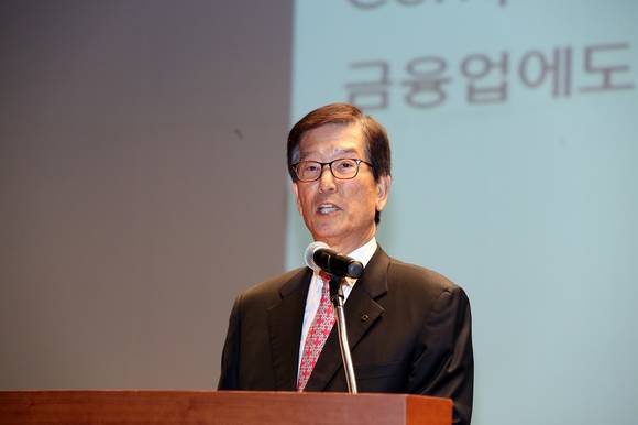 ▲ 이동걸 KDB산업은행 신임 회장이 12일 오전 취임사를 하고 있다. ⓒ산업은행 제공