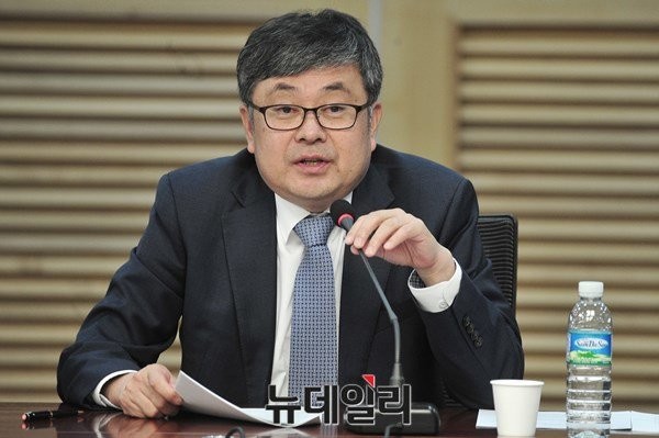 ▲ 국민의당 최원식 수석대변인(사진)이 16일 부친상을 당했다. 빈소는 최원식 수석대변인의 지역구인 인천 계양구 청기와장례식장에 마련됐다. ⓒ뉴데일리 이종현 기자