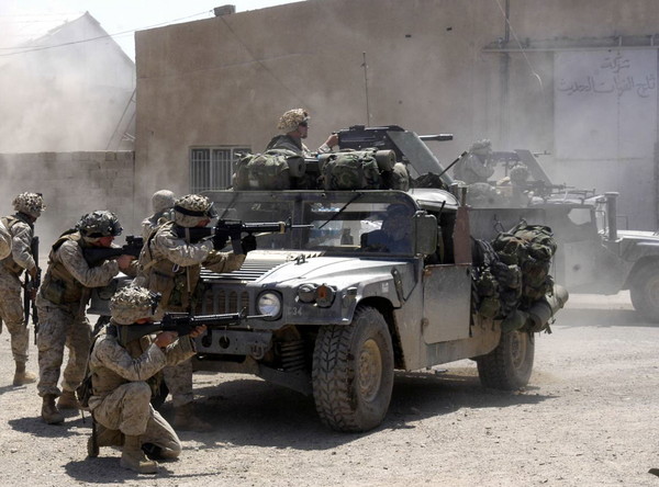 ▲ 높은 도시화율로 인해 현대전에서 도시지역전투는 일반화 되어가고 있다.(이라크 팔루자에서)ⓒ미 국방부