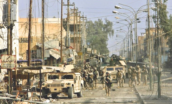 ▲ 높은 도시화율로 인해 도시지역전투가 일반적인 전투의 양상으로 떠오르고 있다.(도시지역 작전이 주가 되어버린 이라크전에서 바그다드를 순찰하는 미군).ⓒ미 국방부