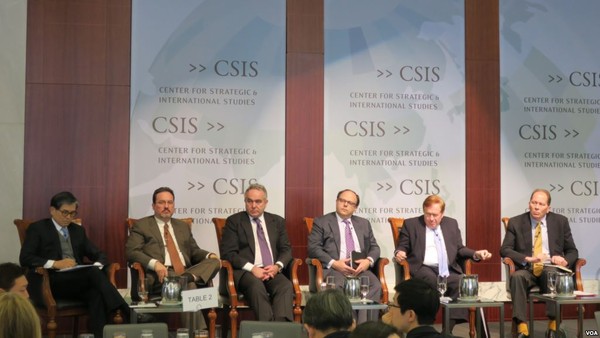 ▲ 미국 전현직 고위 관리들이 19일 워싱턴 D.C. 전략국제문제연구소 (CSIS)에서 개최된 세미나에 참석해 북한 문제의 실태와 해법을 논의하고 있다.