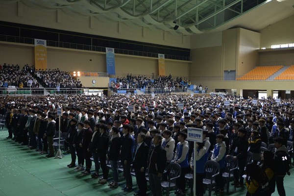 ▲ 신입생들이 '꿈 설계학기'입교식에 참석한 모습ⓒ세명대